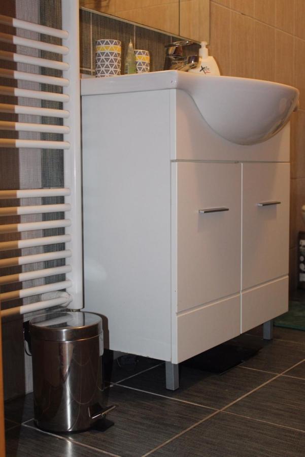 דירות Ðakovo Studio Apartman Ivano מראה חיצוני תמונה