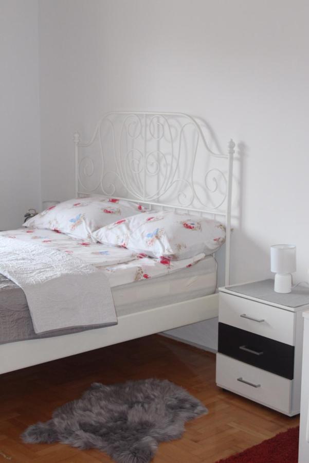 דירות Ðakovo Studio Apartman Ivano מראה חיצוני תמונה
