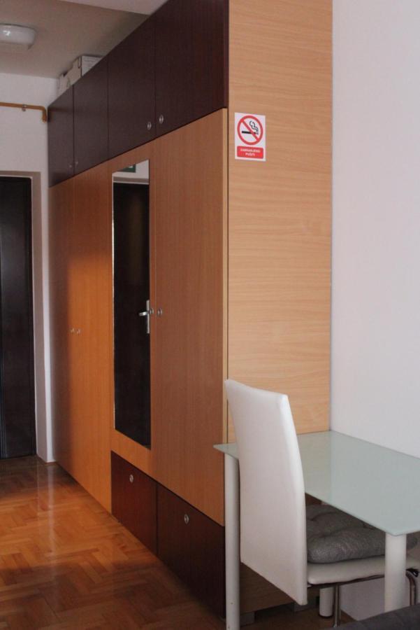 דירות Ðakovo Studio Apartman Ivano מראה חיצוני תמונה
